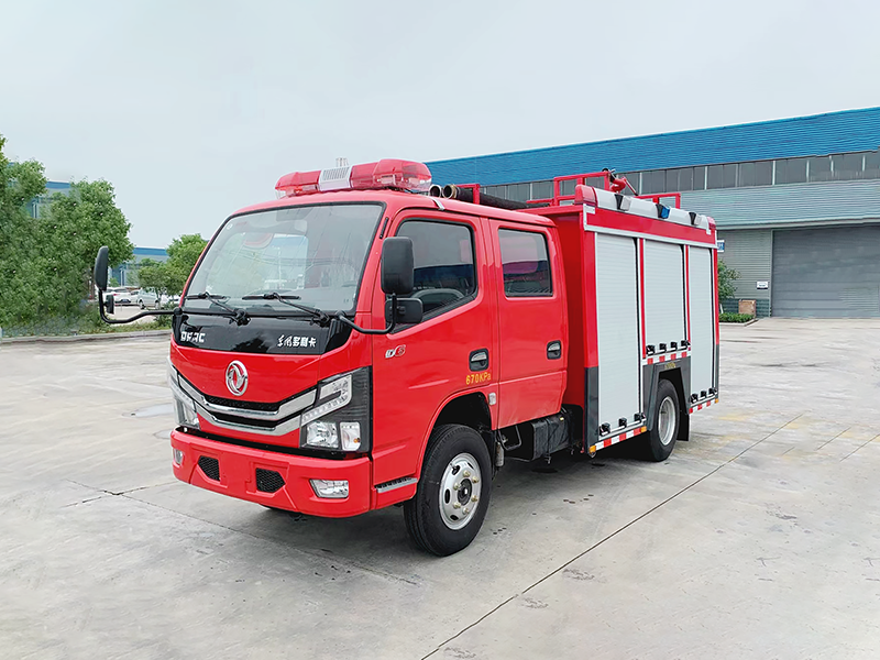  東風牌  國六2.5噸水罐消防車